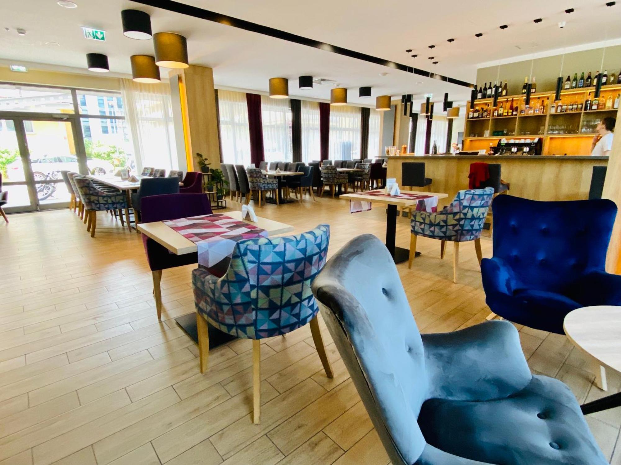 Hotel Conrad Comfort Krakow Exterior photo